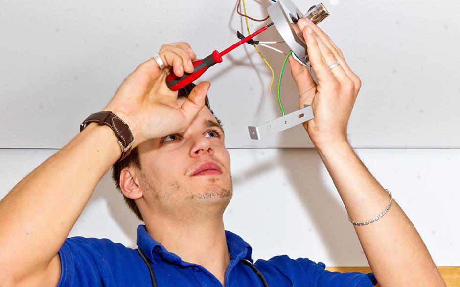 recherche électricien bâtiment Colombes